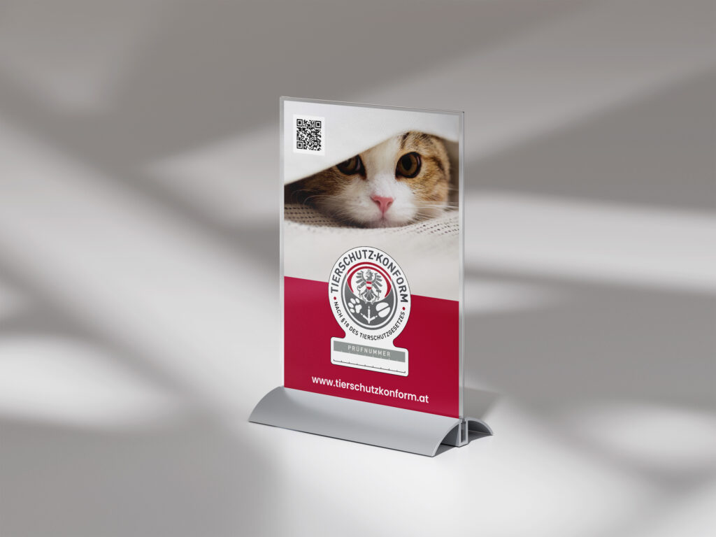 Mockup eines A6-Aufstellers mit einem POS Artikel für Zoofachhändler